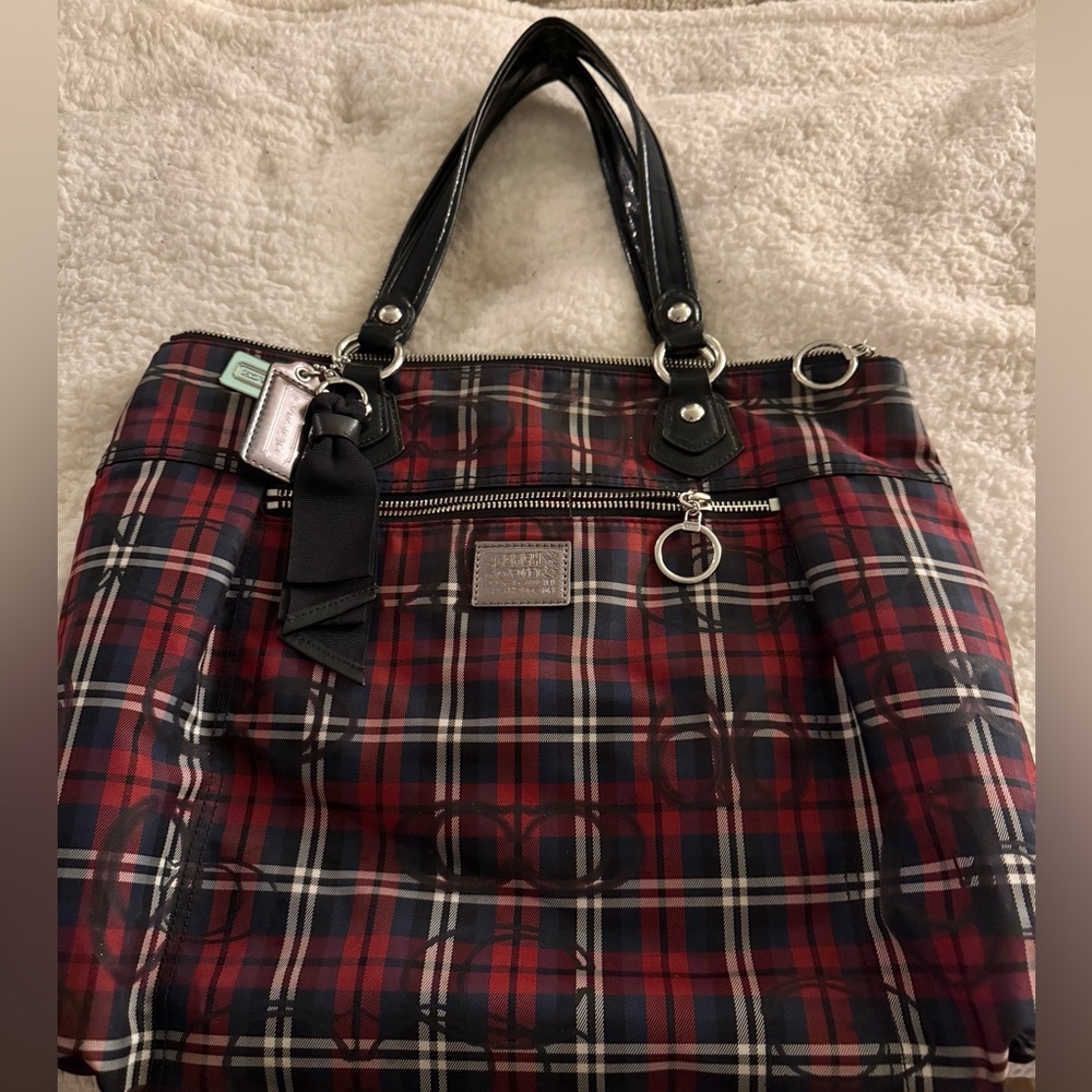 Chic Vintage Coach Plaid Tote Bag with Black Handles and Silver Hardware
